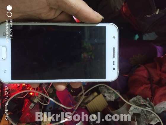 Samsung j5